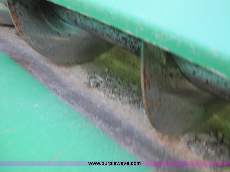 image for item 3536 2001 John Deere 9650 combine