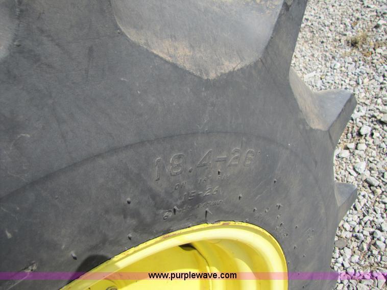 image for item 3536 2001 John Deere 9650 combine