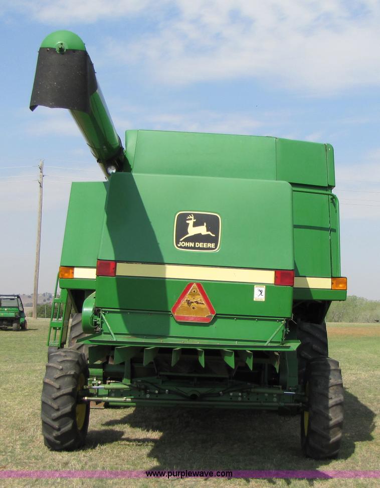 image for item 3545 1990 John Deere 9600 combine