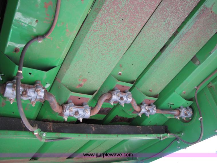 image for item 3545 1990 John Deere 9600 combine