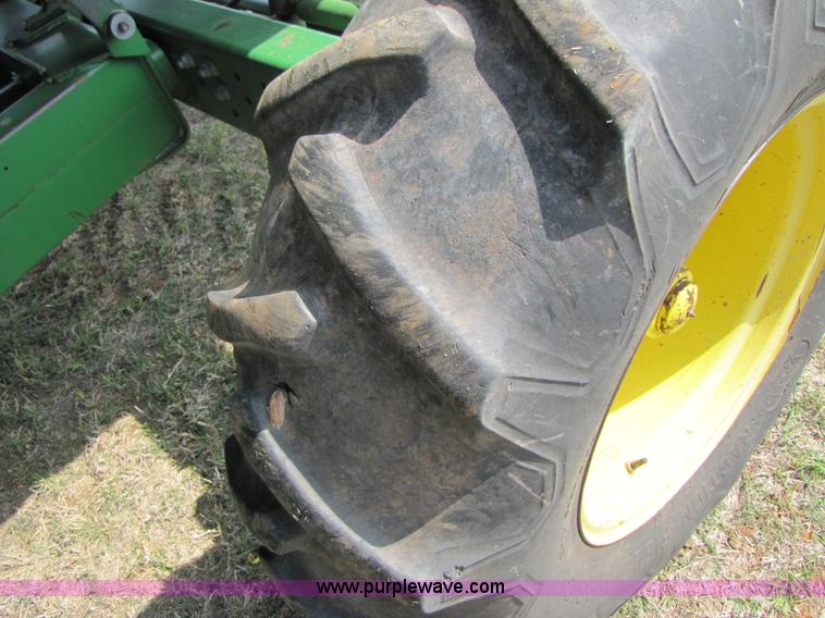 image for item 3545 1990 John Deere 9600 combine