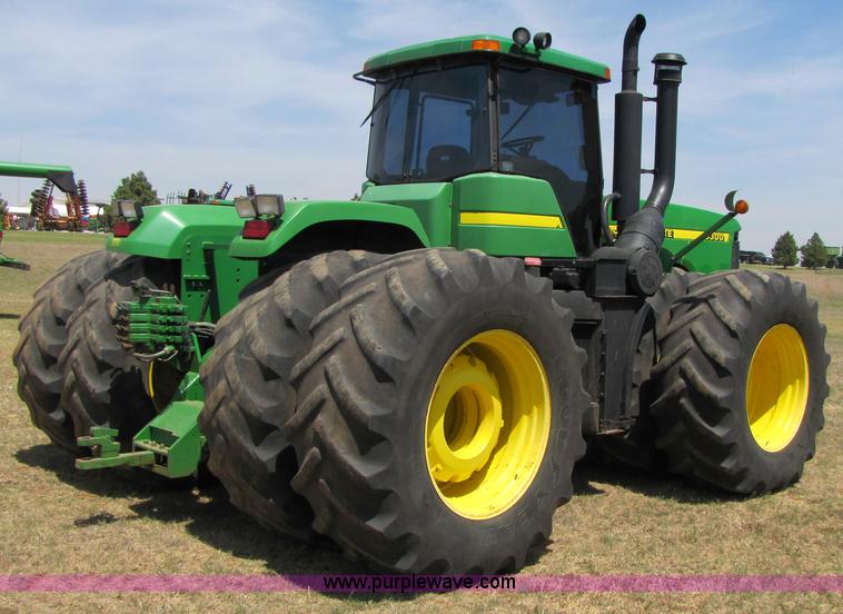 image for item 3546 1998 John Deere 9300 4WD tractor