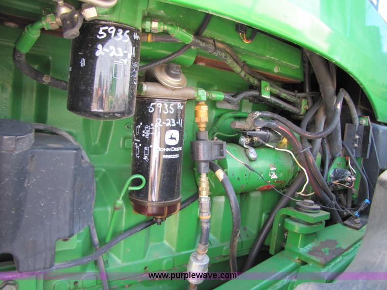 image for item 3546 1998 John Deere 9300 4WD tractor