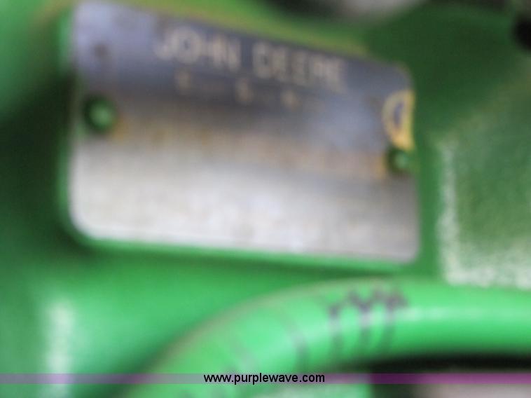 image for item 3546 1998 John Deere 9300 4WD tractor