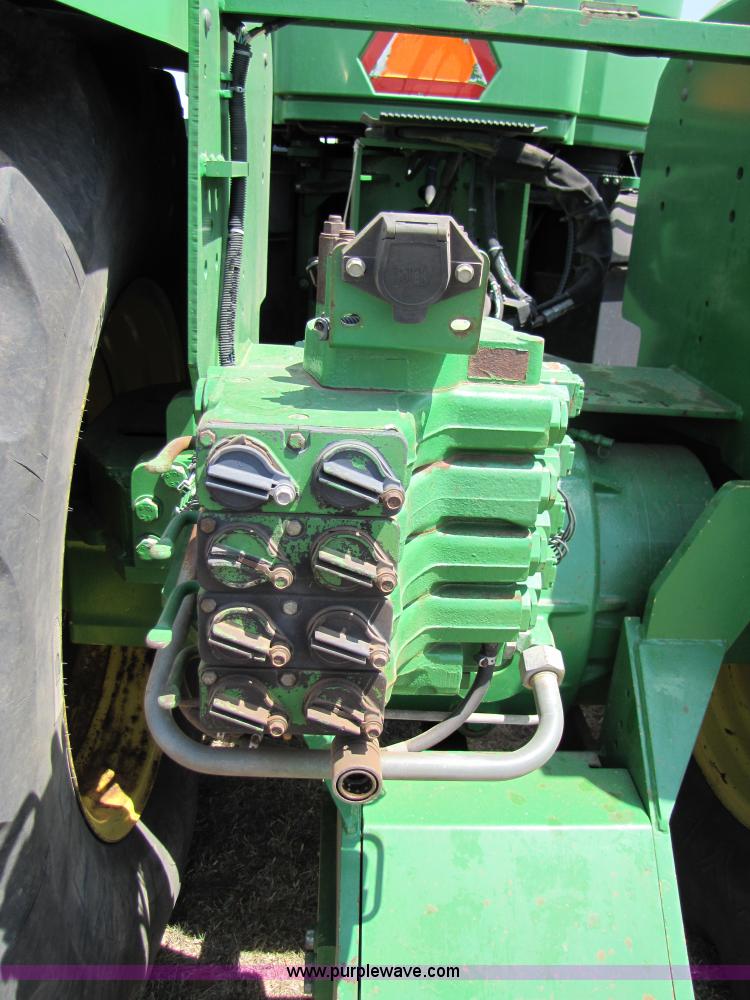 image for item 3546 1998 John Deere 9300 4WD tractor