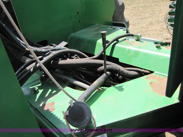 image for item 3546 1998 John Deere 9300 4WD tractor