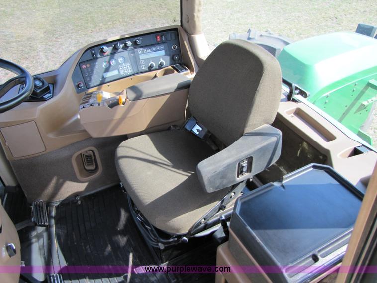 image for item 3546 1998 John Deere 9300 4WD tractor