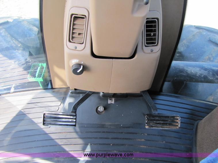 image for item 3546 1998 John Deere 9300 4WD tractor