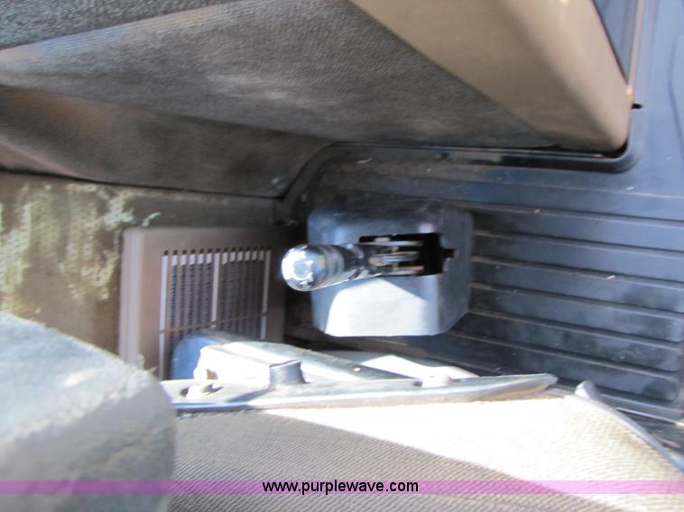 image for item 3546 1998 John Deere 9300 4WD tractor