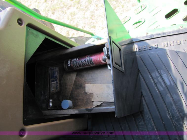 image for item 3546 1998 John Deere 9300 4WD tractor