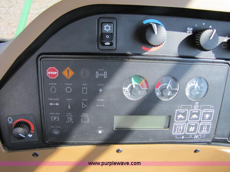 image for item 3546 1998 John Deere 9300 4WD tractor