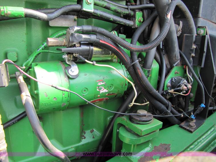 image for item 3546 1998 John Deere 9300 4WD tractor