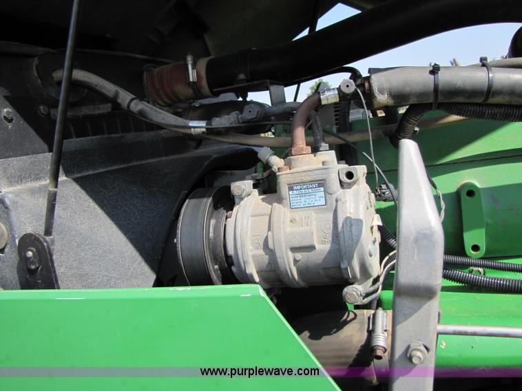 image for item 3546 1998 John Deere 9300 4WD tractor