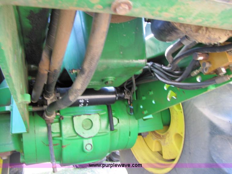 image for item 3546 1998 John Deere 9300 4WD tractor