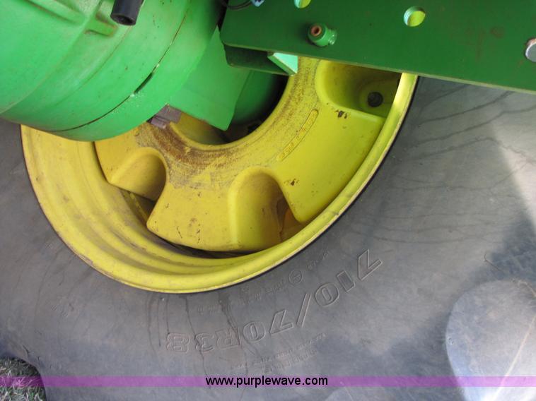 image for item 3546 1998 John Deere 9300 4WD tractor