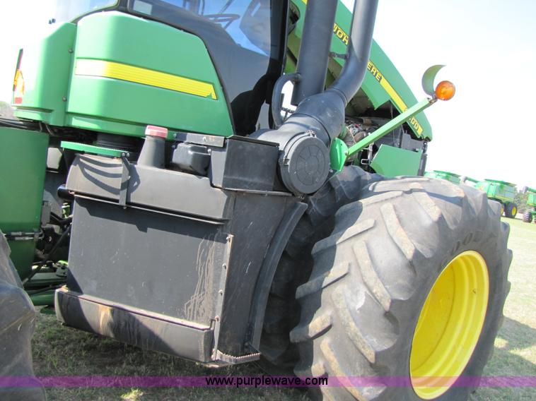 image for item 3546 1998 John Deere 9300 4WD tractor