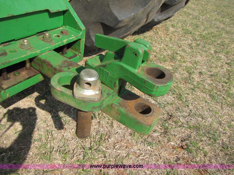 image for item 3546 1998 John Deere 9300 4WD tractor