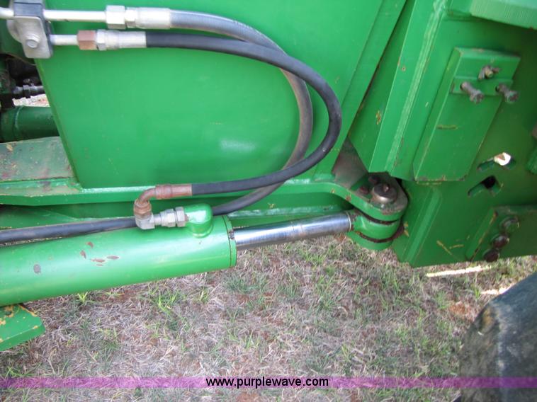 image for item 3546 1998 John Deere 9300 4WD tractor