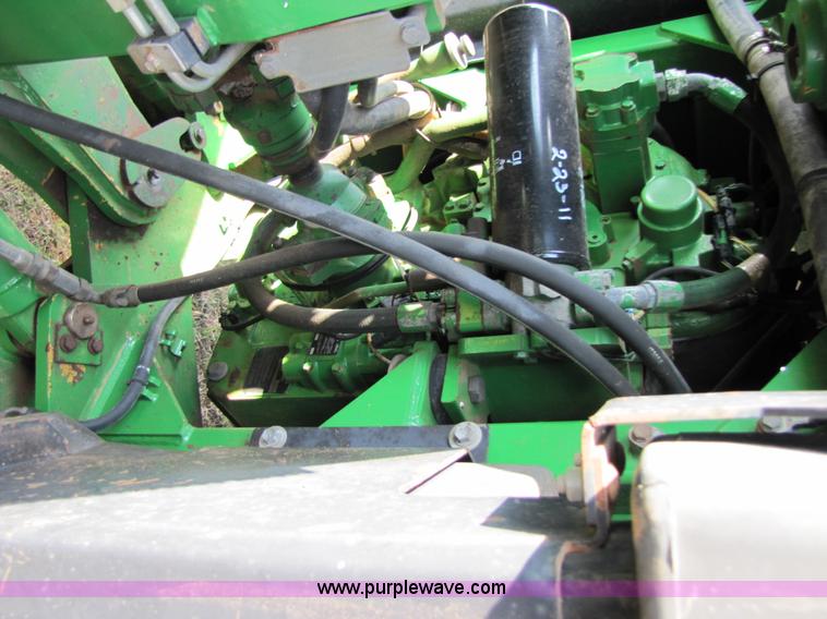image for item 3546 1998 John Deere 9300 4WD tractor