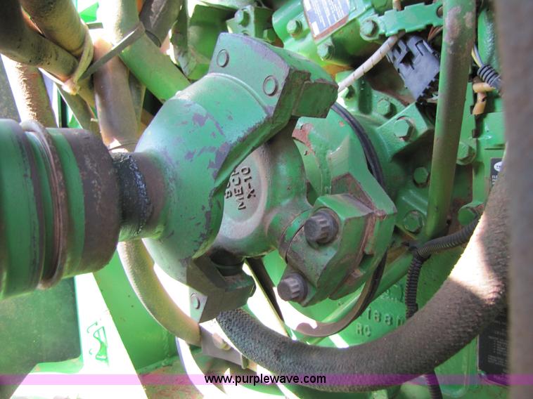 image for item 3546 1998 John Deere 9300 4WD tractor