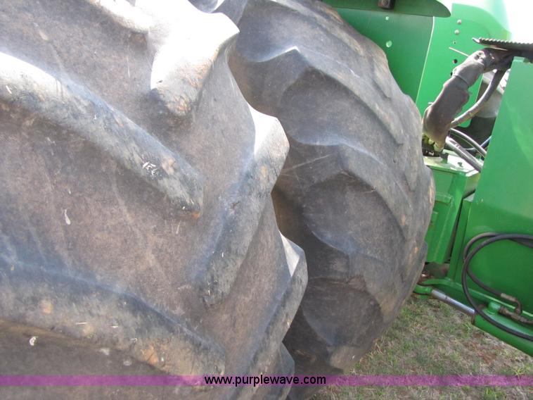 image for item 3546 1998 John Deere 9300 4WD tractor