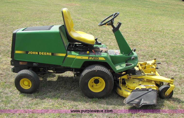 image for item 3548 1998 John Deere F725 riding mower