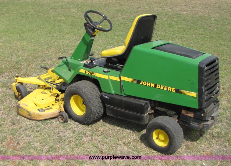 image for item 3548 1998 John Deere F725 riding mower