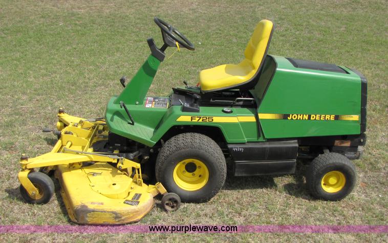 image for item 3548 1998 John Deere F725 riding mower