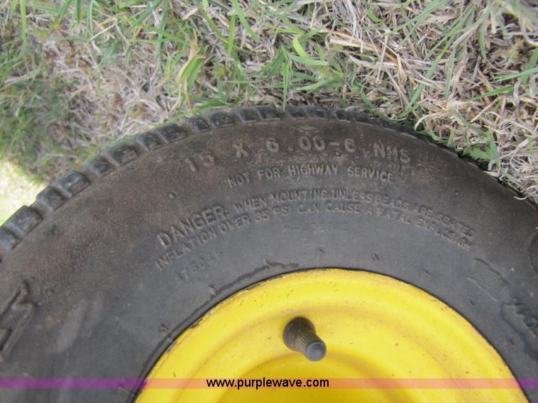 image for item 3548 1998 John Deere F725 riding mower