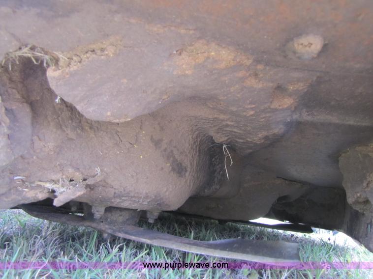 image for item 3548 1998 John Deere F725 riding mower