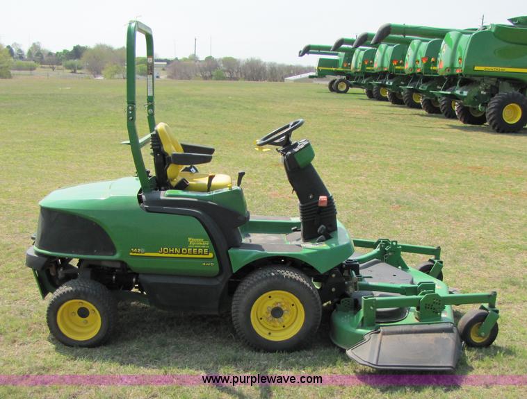 image for item 3550 2002 John Deere 1420 front deck mower