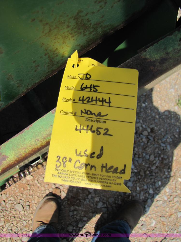 image for item 3551 John Deere 645 corn head