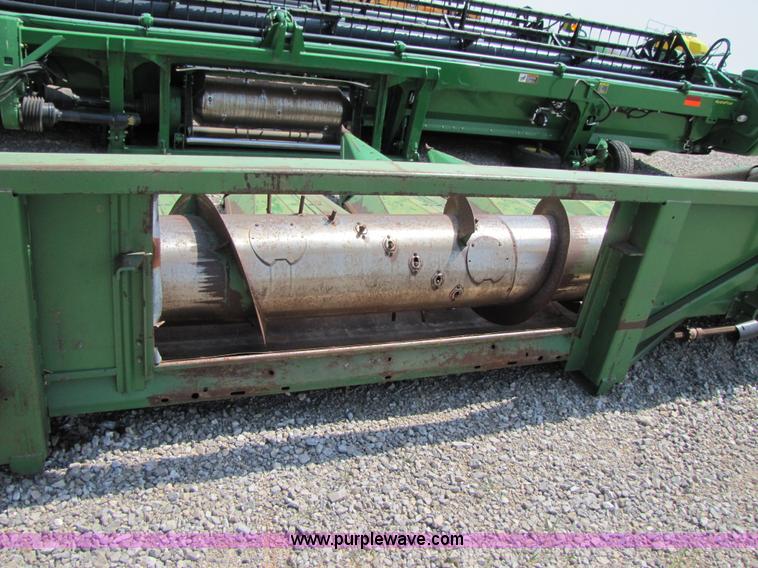 image for item 3552 John Deere 853A all crop head