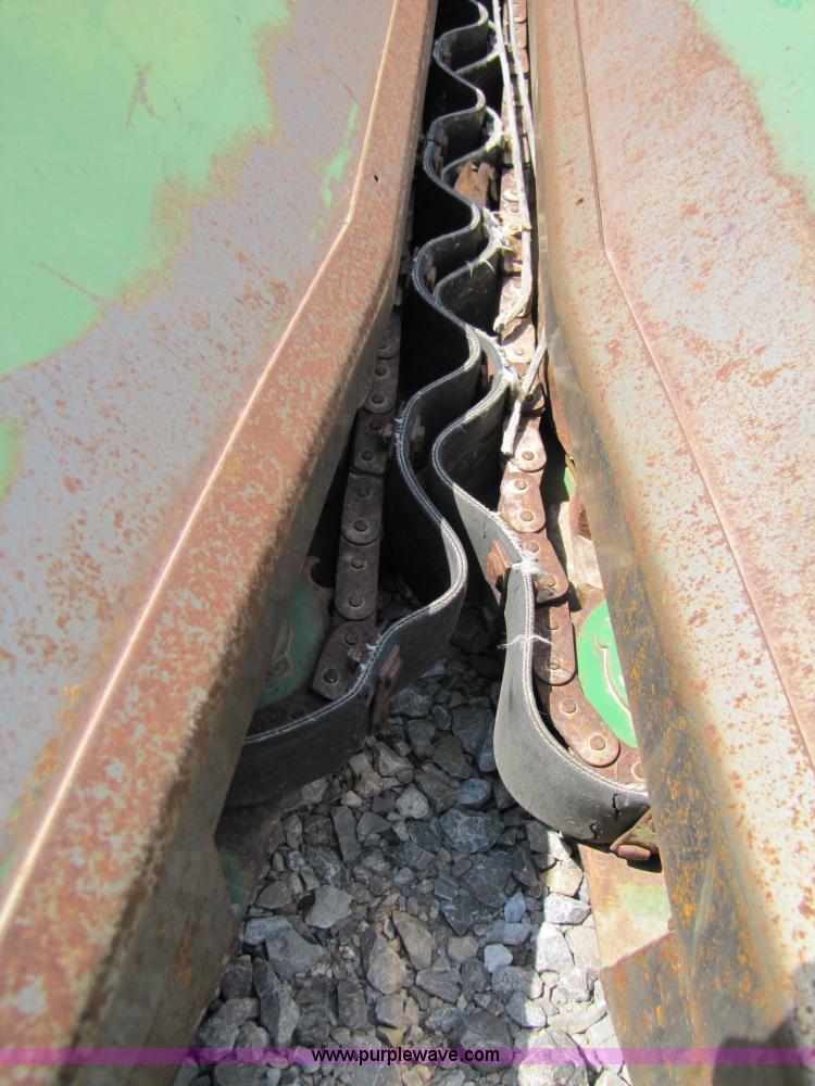 image for item 3552 John Deere 853A all crop head