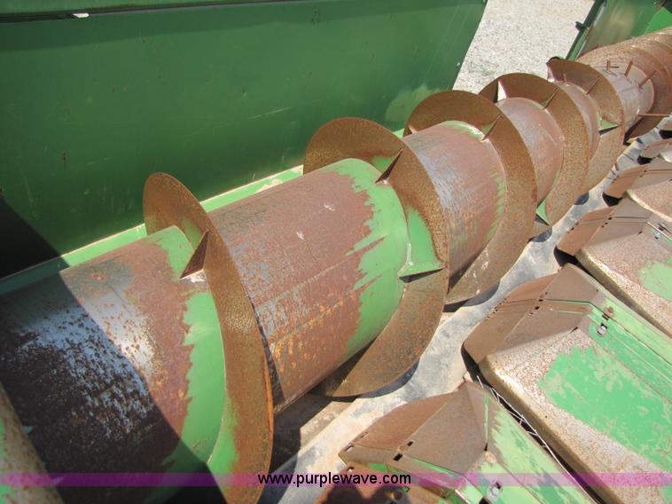 image for item 3552 John Deere 853A all crop head