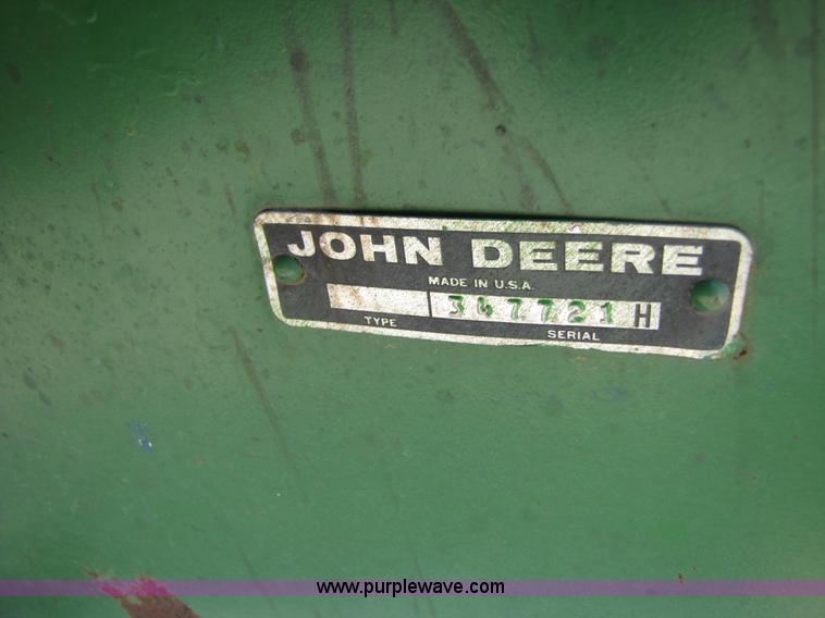 image for item 3552 John Deere 853A all crop head