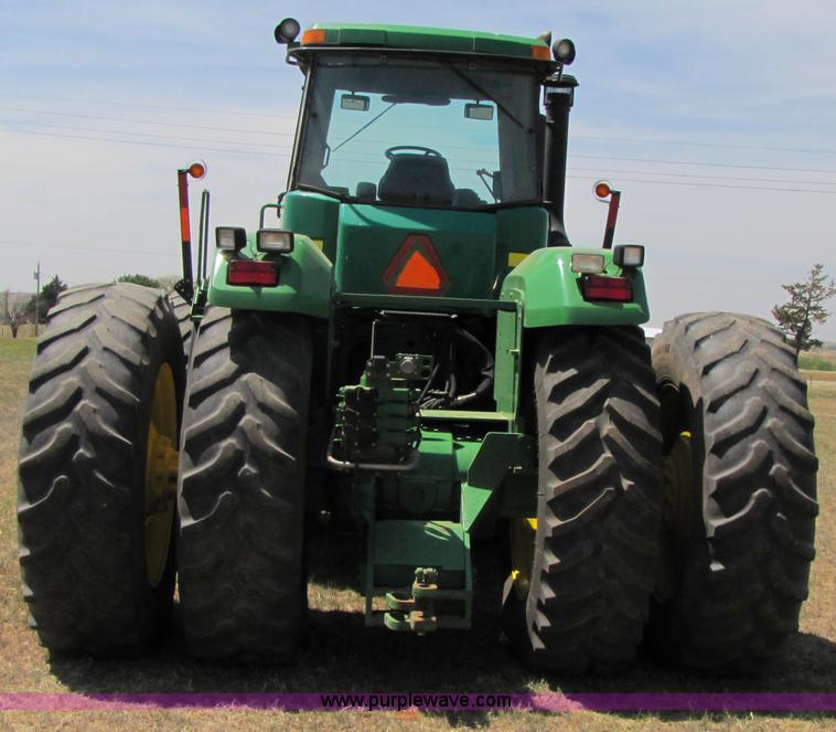 image for item 3553 2002 John Deere 9200 4WD tractor