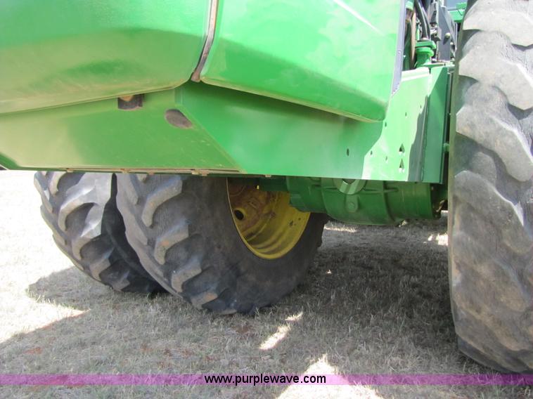 image for item 3553 2002 John Deere 9200 4WD tractor