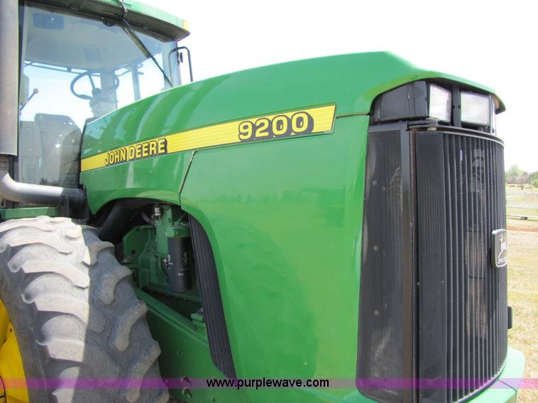 image for item 3553 2002 John Deere 9200 4WD tractor