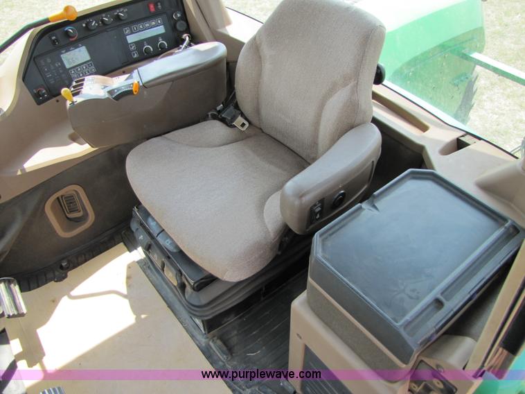 image for item 3553 2002 John Deere 9200 4WD tractor