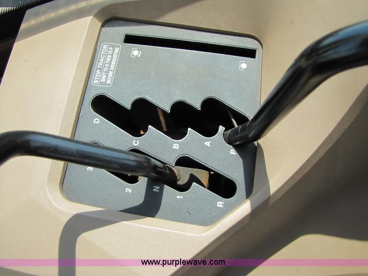 image for item 3553 2002 John Deere 9200 4WD tractor