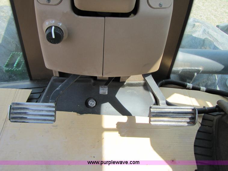 image for item 3553 2002 John Deere 9200 4WD tractor