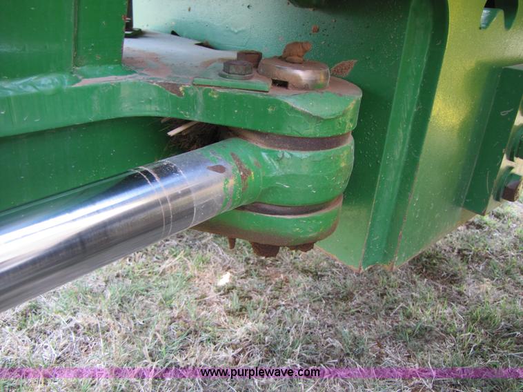 image for item 3553 2002 John Deere 9200 4WD tractor