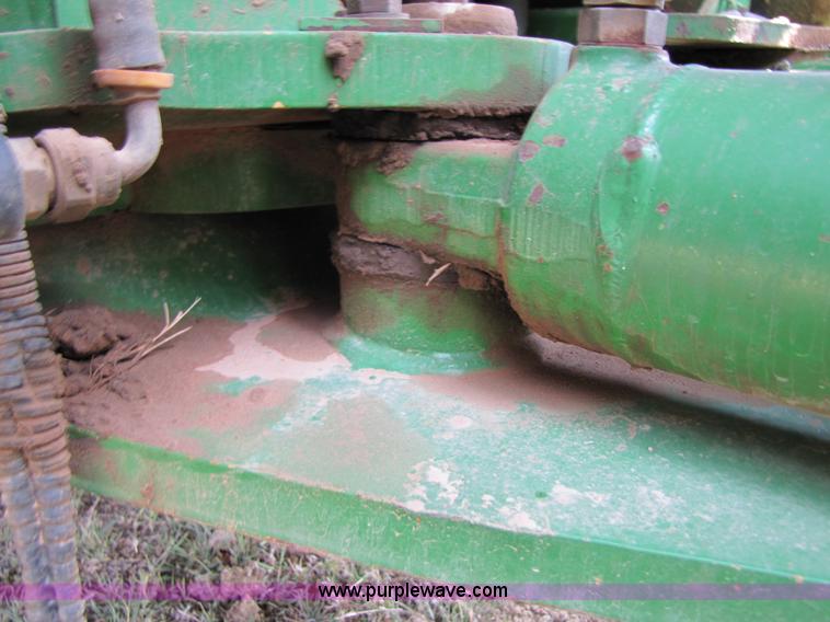 image for item 3553 2002 John Deere 9200 4WD tractor