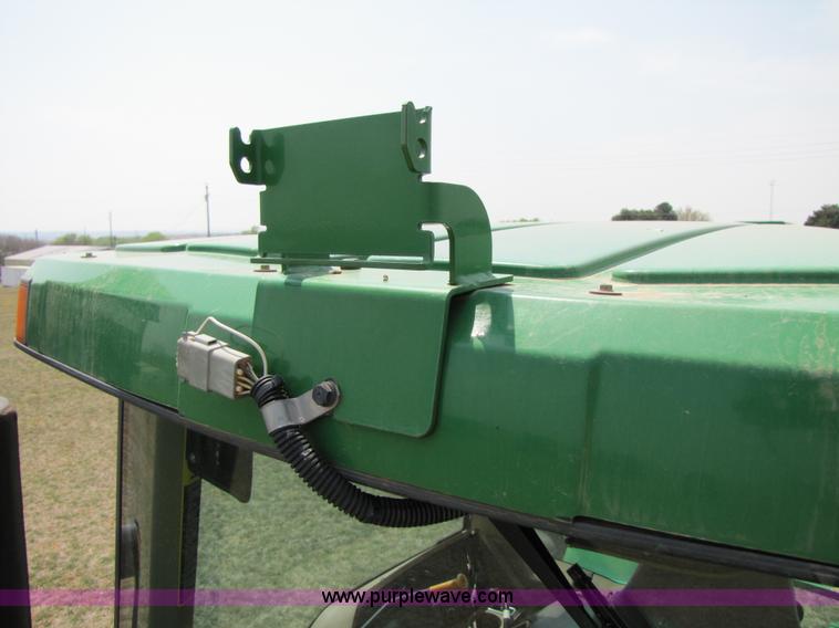 image for item 3553 2002 John Deere 9200 4WD tractor