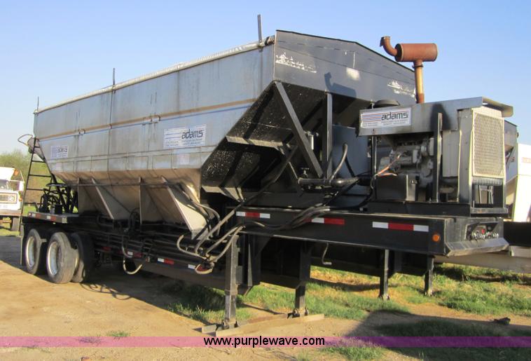 image for item 4376 2000 Adams 24 ton dry fertilizer tender