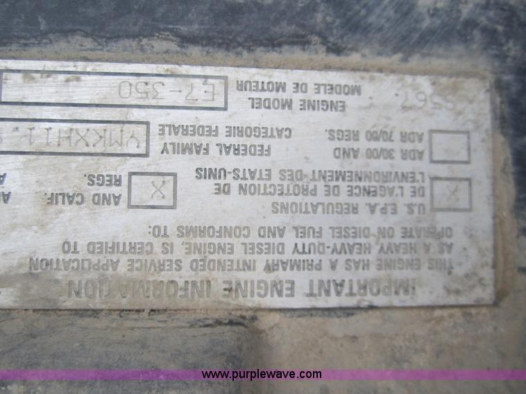 image for item 6420 1999 Mack RD688S semi truck