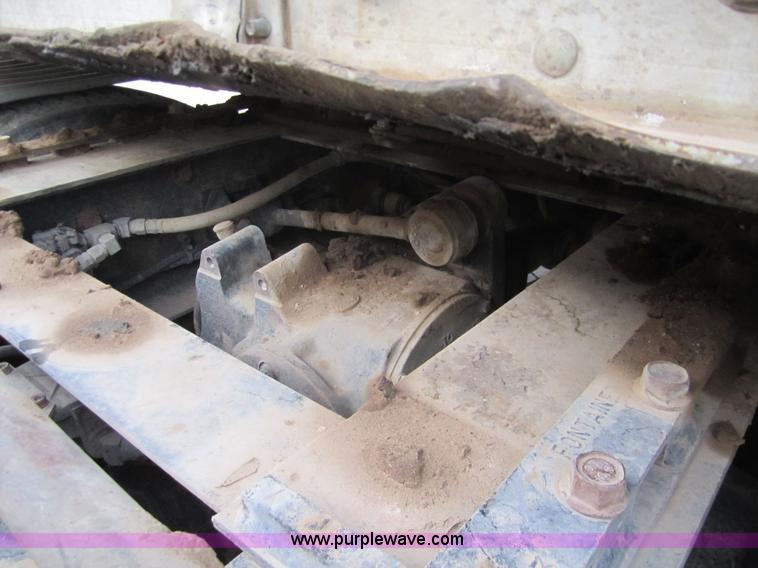 image for item 6421 2000 Mack RD688S semi truck