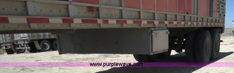 image for item 6473 1995 Wilson 53' straight deck hog trailer