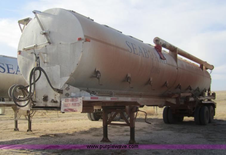 image for item 6475 1994 Pinson 42' feed trailer with reclaim unit